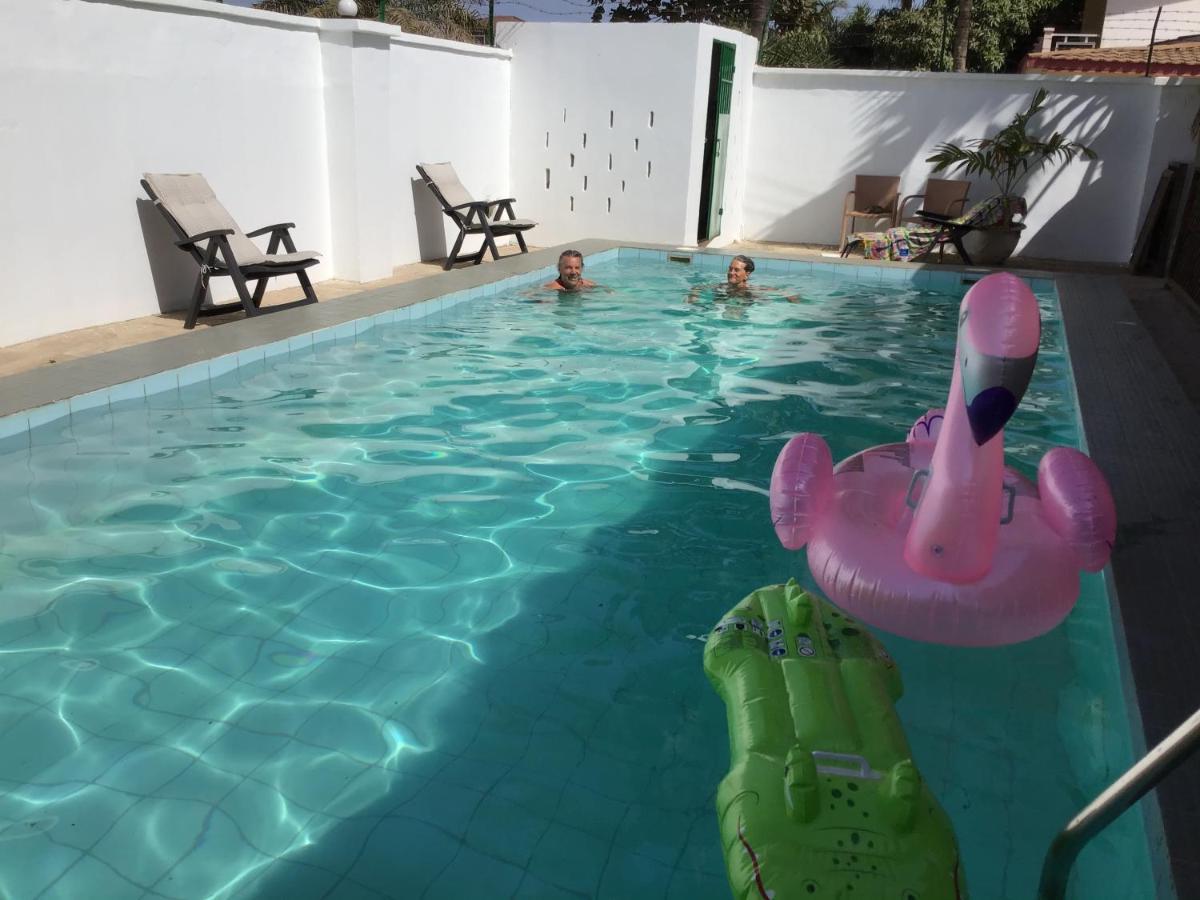 Anns Guesthouse Bakaugambia Экстерьер фото