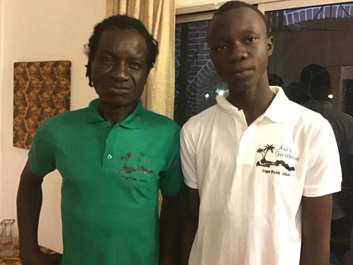 Anns Guesthouse Bakaugambia Экстерьер фото