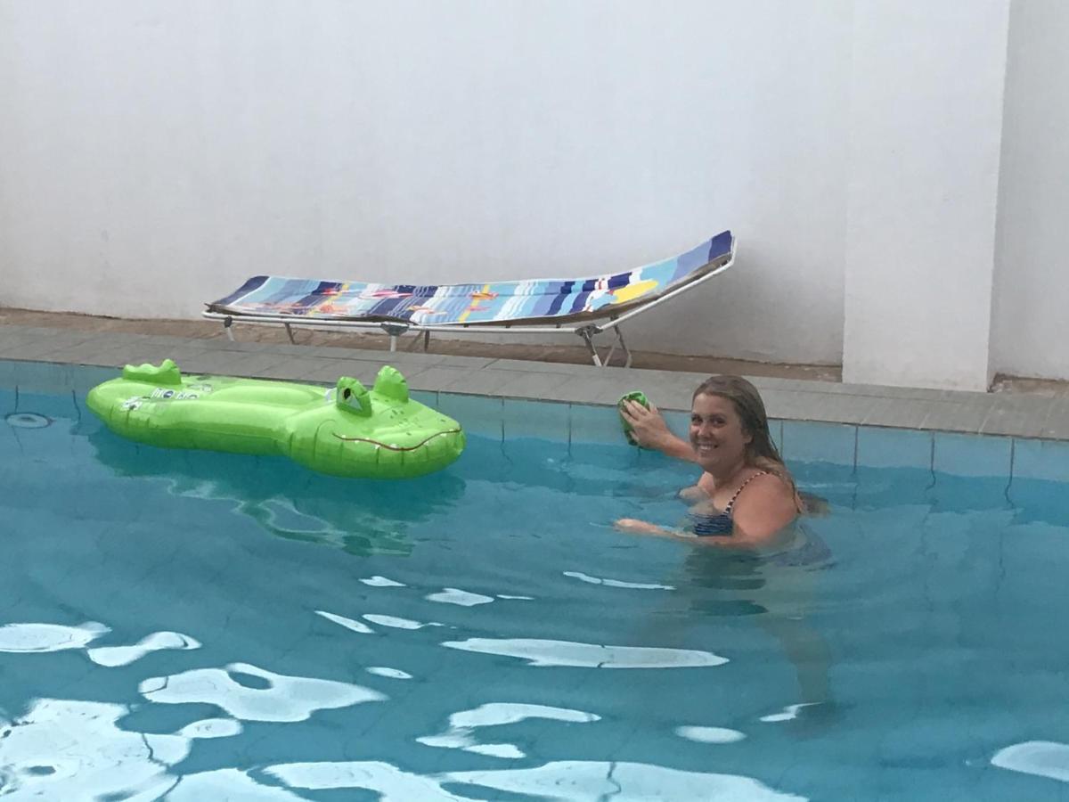 Anns Guesthouse Bakaugambia Экстерьер фото